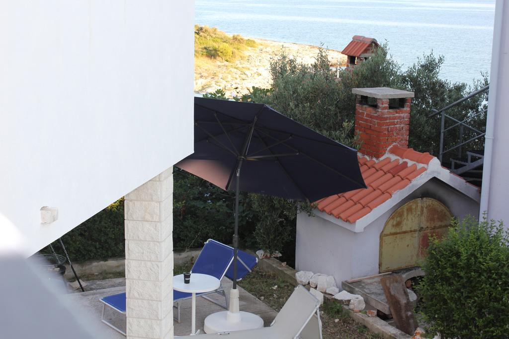 Beach House Paradiso Rogoznica  Ruang foto